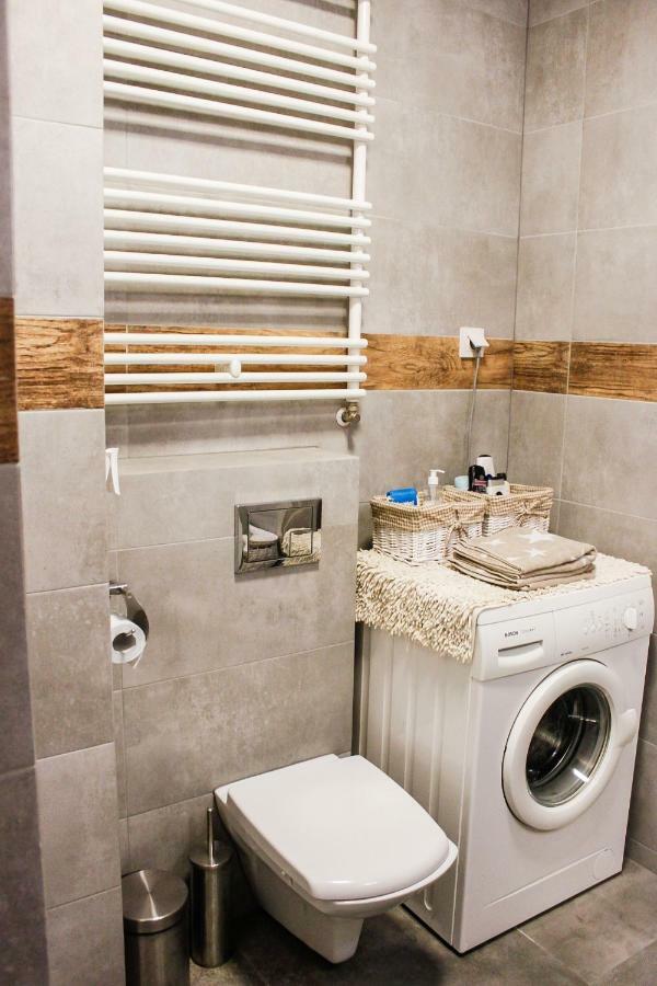 Modern Business Apartment Close To City Center Check In 24H Poznan Exterior photo