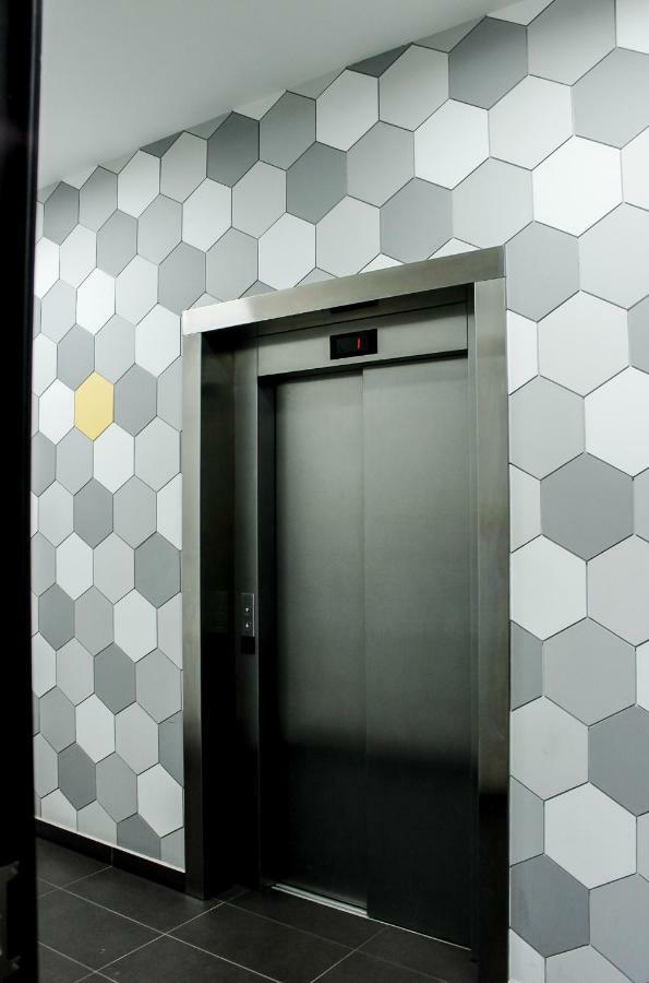 Modern Business Apartment Close To City Center Check In 24H Poznan Exterior photo